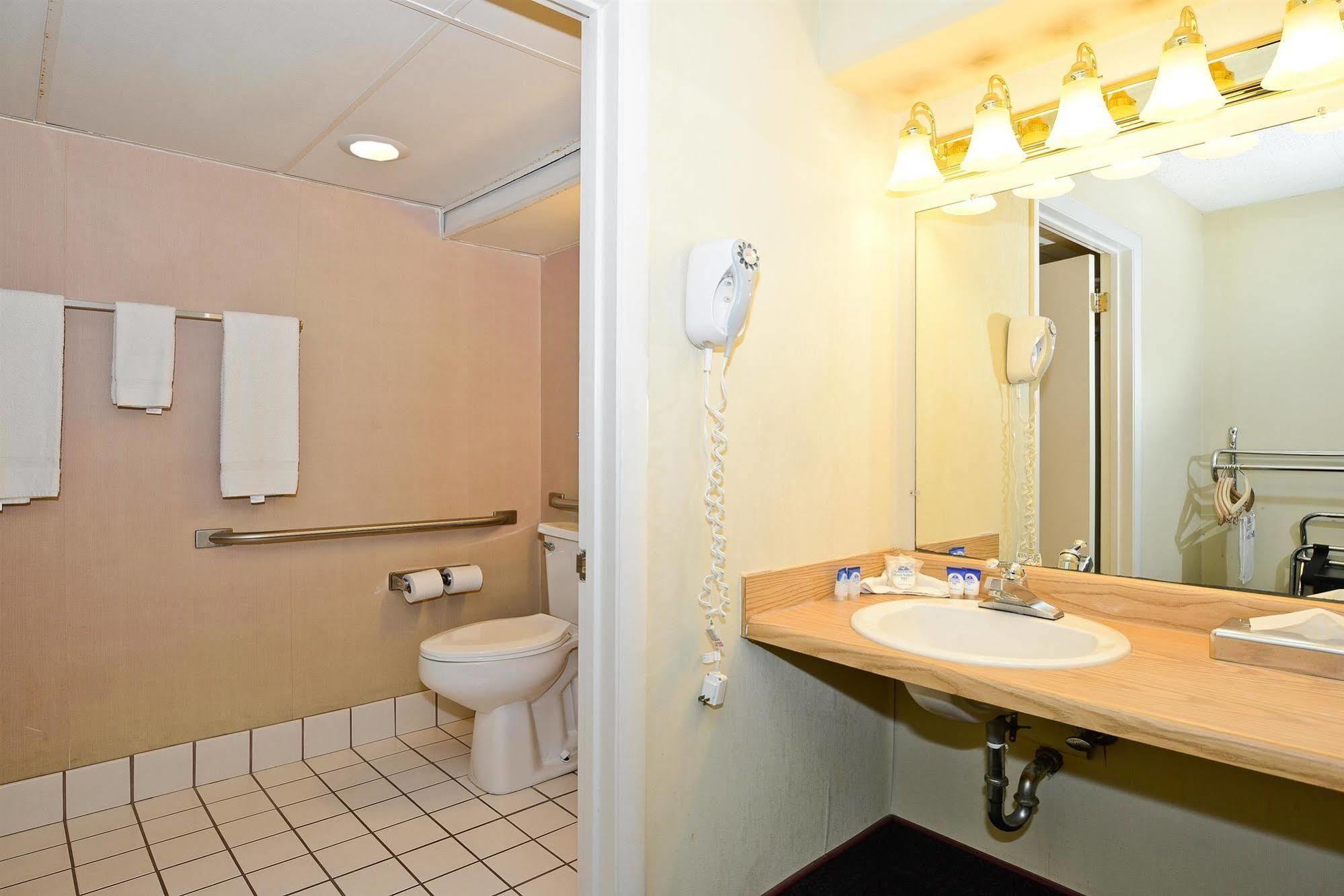 Howard Johnson By Wyndham Saint Joseph Benton Harbor Cameră foto